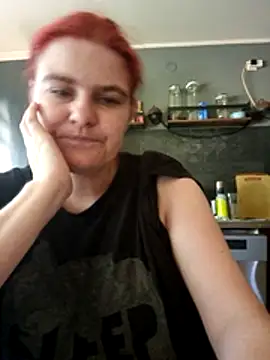 Snapshot of GoldenWifee chatting on June 24, 5:06 am GoldenWifee online show from June 24, 5:06 am