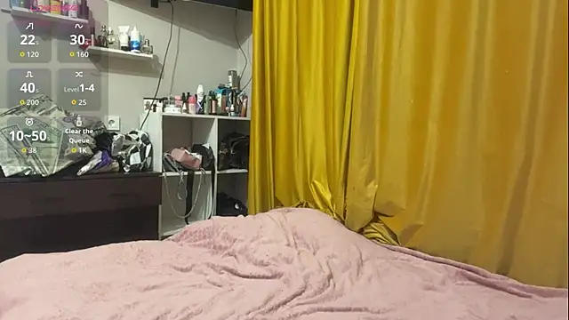 moonluv33 online show from July 10, 2:52 pm
