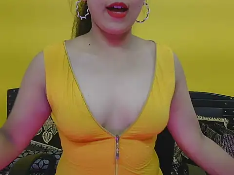 Snapshot of sweety-ritika chatting on June 17, 5:21 am sweety-ritika online show from June 17, 5:21 am