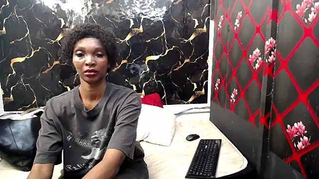 Snapshot of Caramelminxx_ chatting on July 26, 7:59 am Caramelminxx online show from July 26, 7:59 am