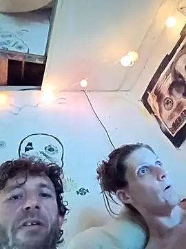 Snapshot of Dubbbetty chatting on July 31, 1:05 am Dubbbetty online show from July 31, 1:05 am