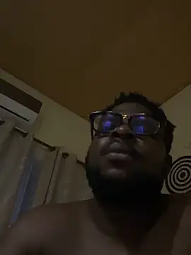 nnnbvv online show from June 7, 6:11 pm