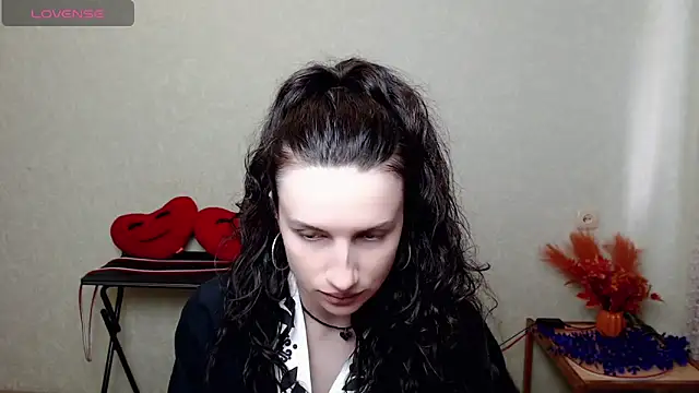 Snapshot of LilithRivi chatting on June 8, 1:55 pm LilithRivi online show from June 8, 1:55 pm