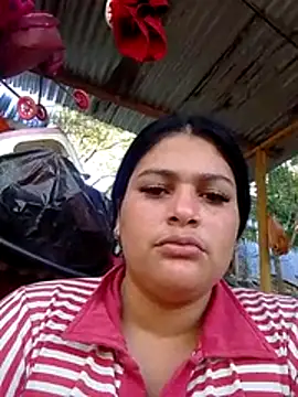 jhoaniita online show from July 7, 12:53 pm