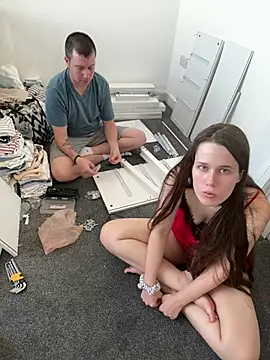 Shycouple7295 online show from August 3, 12:43 pm