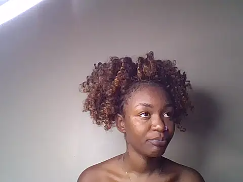 Snapshot of Lill_Miss chatting on June 13, 5:44 pm Lill Miss online show from June 13, 5:44 pm