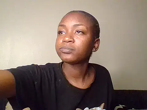 Snapshot of Lill_Miss chatting on June 20, 9:17 pm Lill Miss online show from June 20, 9:17 pm