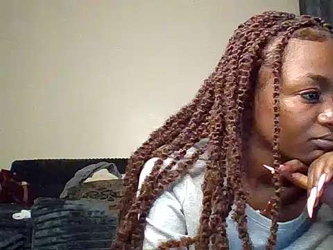 Snapshot of Lill_Miss chatting on July 6, 8:22 pm Lill Miss online show from July 6, 8:22 pm