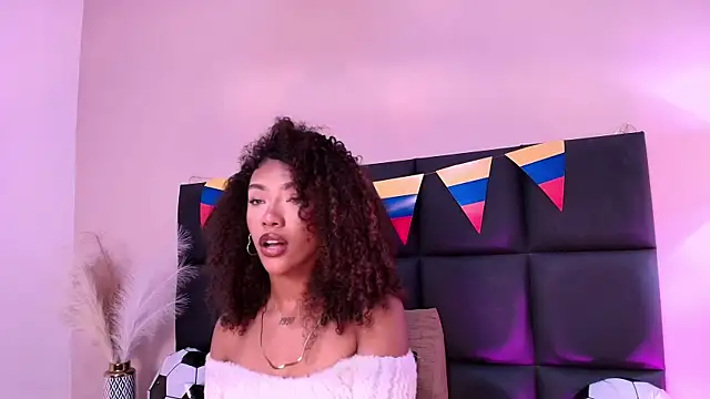 DakotaDesire online show from July 3, 1:01 am