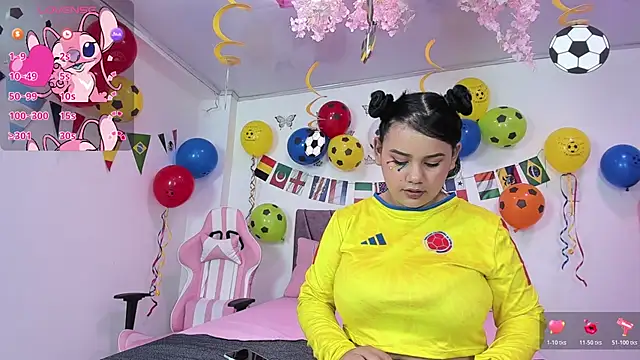 NahomyEvans online show from June 23, 12:03 pm