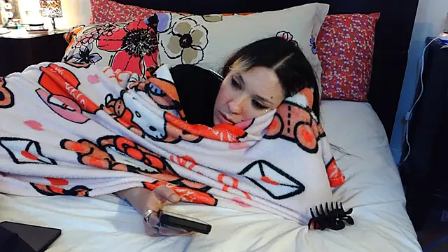 Snapshot of gothbaby3055 chatting on June 11, 2:53 am gothbaby3055 online show from June 11, 2:53 am
