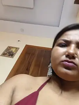 Snapshot of sheela_3563 chatting on June 20, 4:48 am sheela 3563 online show from June 20, 4:48 am