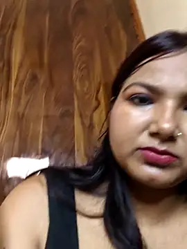 Snapshot of sheela_3563 chatting on June 28, 4:18 am sheela 3563 online show from June 28, 4:18 am