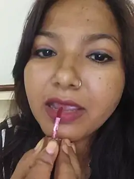Snapshot of sheela_3563 chatting on July 10, 1:03 pm sheela 3563 online show from July 10, 1:03 pm