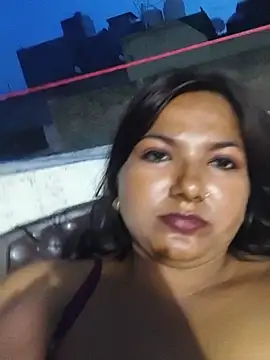 Snapshot of sheela_3563 chatting on July 26, 11:44 pm sheela 3563 online show from July 26, 11:44 pm