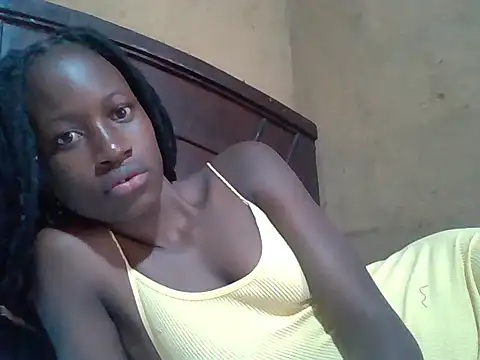 Snapshot of Sexyafricanah01 chatting on June 16, 8:28 am Sexyafricanah01 online show from June 16, 8:28 am