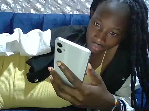 Snapshot of Sexyafricanah01 chatting on June 17, 4:37 am Sexyafricanah01 online show from June 17, 4:37 am