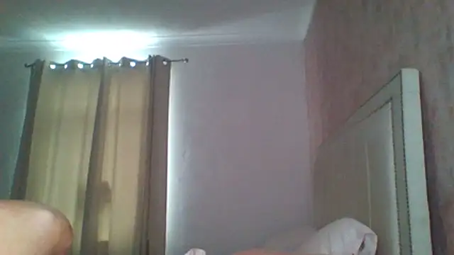 Snapshot of MiaMae_x chatting on July 19, 9:46 am MiaMae x online show from July 19, 9:46 am