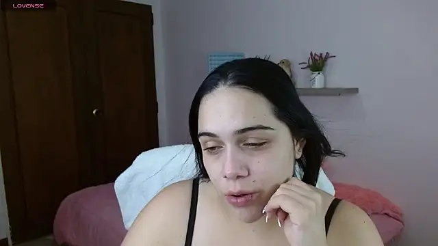 Snapshot of Samantha__11 chatting on July 5, 6:48 pm Samantha 11 online show from July 5, 6:48 pm