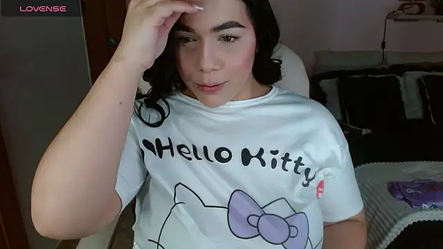 Snapshot of Samantha__11 chatting on August 2, 8:29 pm Samantha 11 online show from August 2, 8:29 pm