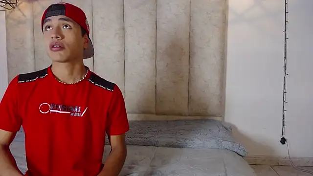 Temptionkingscs online show from June 13, 3:37 am