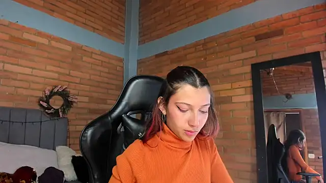 Emma belley online show from June 13, 7:12 pm