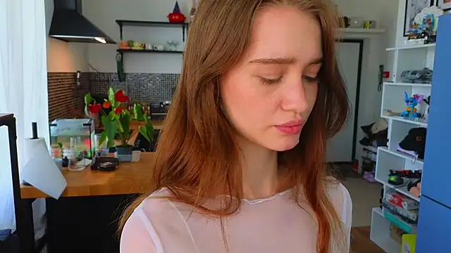 Snapshot of AliviaWithLove chatting on June 23, 8:23 am AliviaWithLove online show from June 23, 8:23 am
