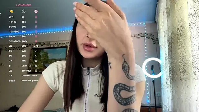 Luna Frost online show from June 8, 10:26 am
