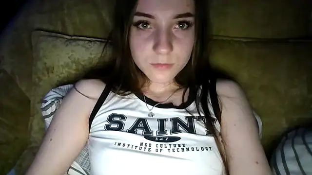 PollySecrettt online show from June 24, 11:37 pm
