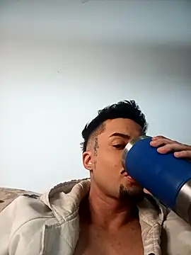 Boytranoroxa online show from June 7, 3:54 am