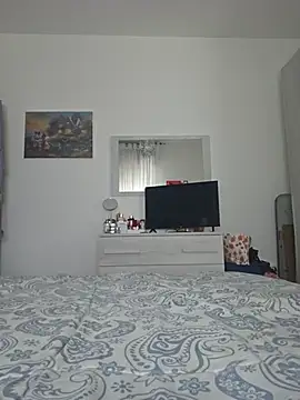 Snapshot of whispersexy chatting on July 5, 10:11 am whispersexy online show from July 5, 10:11 am