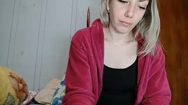 Snapshot of Alana_sc chatting on June 16, 11:35 am Alana sc online show from June 16, 11:35 am