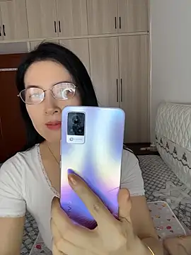 yanzi-888 online show from June 12, 4:55 am