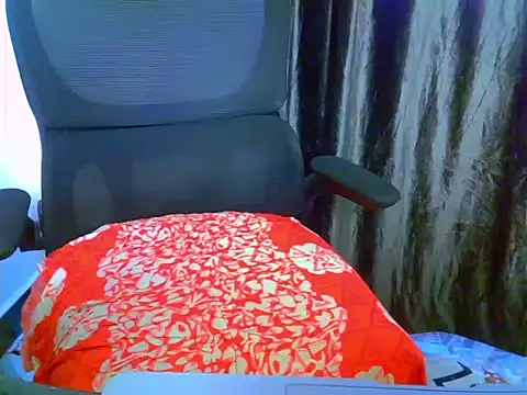 PreggyMercy online show from August 8, 7:32 am