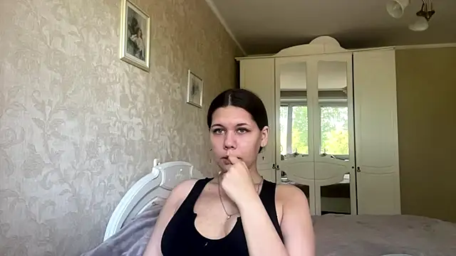 VertieGrenet online show from June 19, 2:10 pm