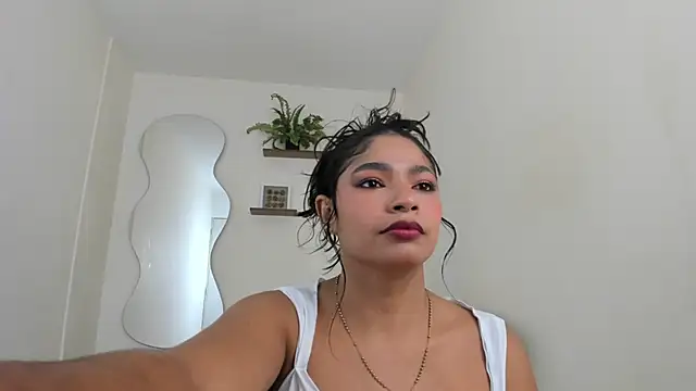 Snapshot of Lanne_schecter chatting on June 20, 4:59 am Lanne schecter online show from June 20, 4:59 am