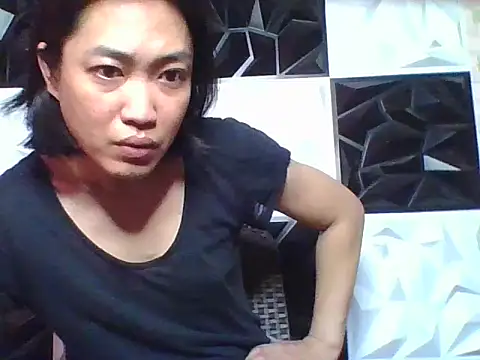 Snapshot of Asianpinaylicious chatting on July 9, 5:11 am Asianpinaylicious online show from July 9, 5:11 am