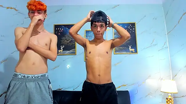 Snapshot of Litle_sweet_boys chatting on July 13, 10:01 pm Litle sweet boys online show from July 13, 10:01 pm