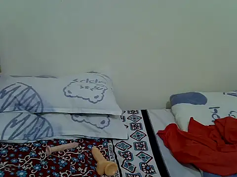 Snapshot of Trixiepixy chatting on July 29, 3:54 pm Trixiepixy online show from July 29, 3:54 pm