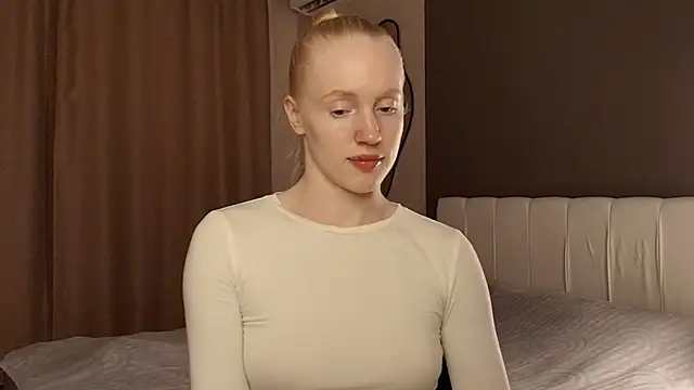 Miss EliizaShy online show from June 16, 5:37 pm