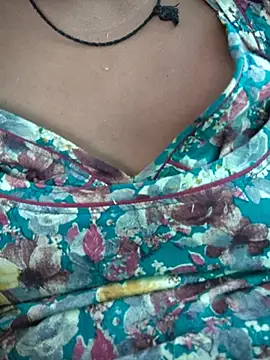 riyana tai online show from June 15, 1:19 am