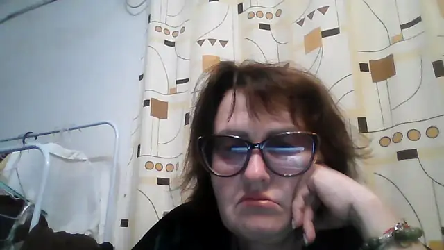 Snapshot of ErikaXShine chatting on June 15, 7:49 pm ErikaXShine online show from June 15, 7:49 pm