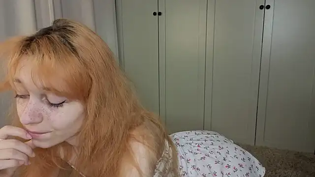 tgirlfoxy online show from July 21, 6:16 am