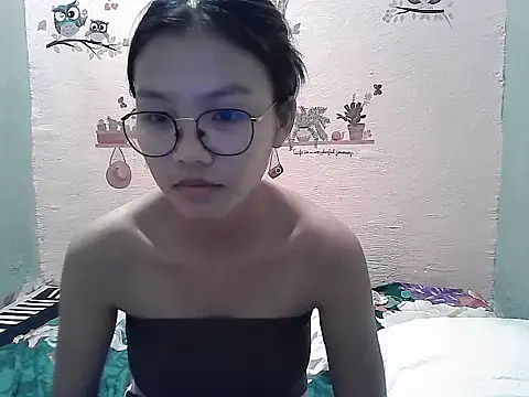 Snapshot of ClassyCrushpinay chatting on June 15, 12:18 pm ClassyCrushpinay online show from June 15, 12:18 pm