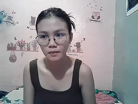 Snapshot of ClassyCrushpinay chatting on June 19, 5:01 am ClassyCrushpinay online show from June 19, 5:01 am