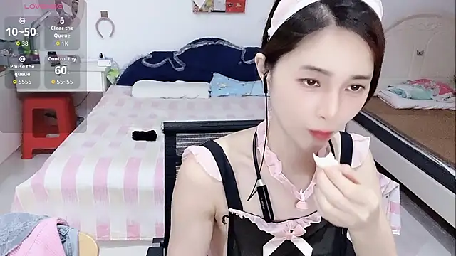 miaomiao-99 online show from July 17, 4:30 am
