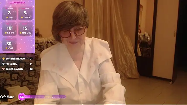 Snapshot of Sharon_Amore chatting on December 31, 3:31 pm Sharon Amore online show from December 31, 3:31 pm