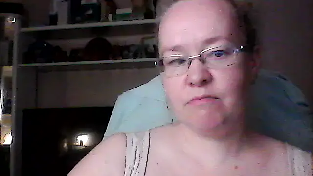 Snapshot of Viola27 chatting on June 9, 6:08 pm Viola27 online show from June 9, 6:08 pm