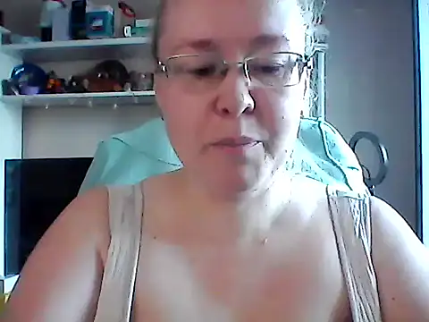 Snapshot of Viola27 chatting on June 27, 9:25 am Viola27 online show from June 27, 9:25 am
