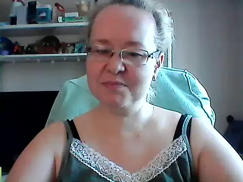 Snapshot of Viola27 chatting on June 29, 6:19 am Viola27 online show from June 29, 6:19 am